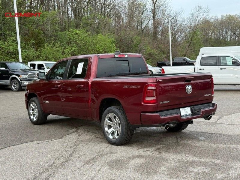 Used 2022 RAM 1500 Big Horn AWD/4WD image 3