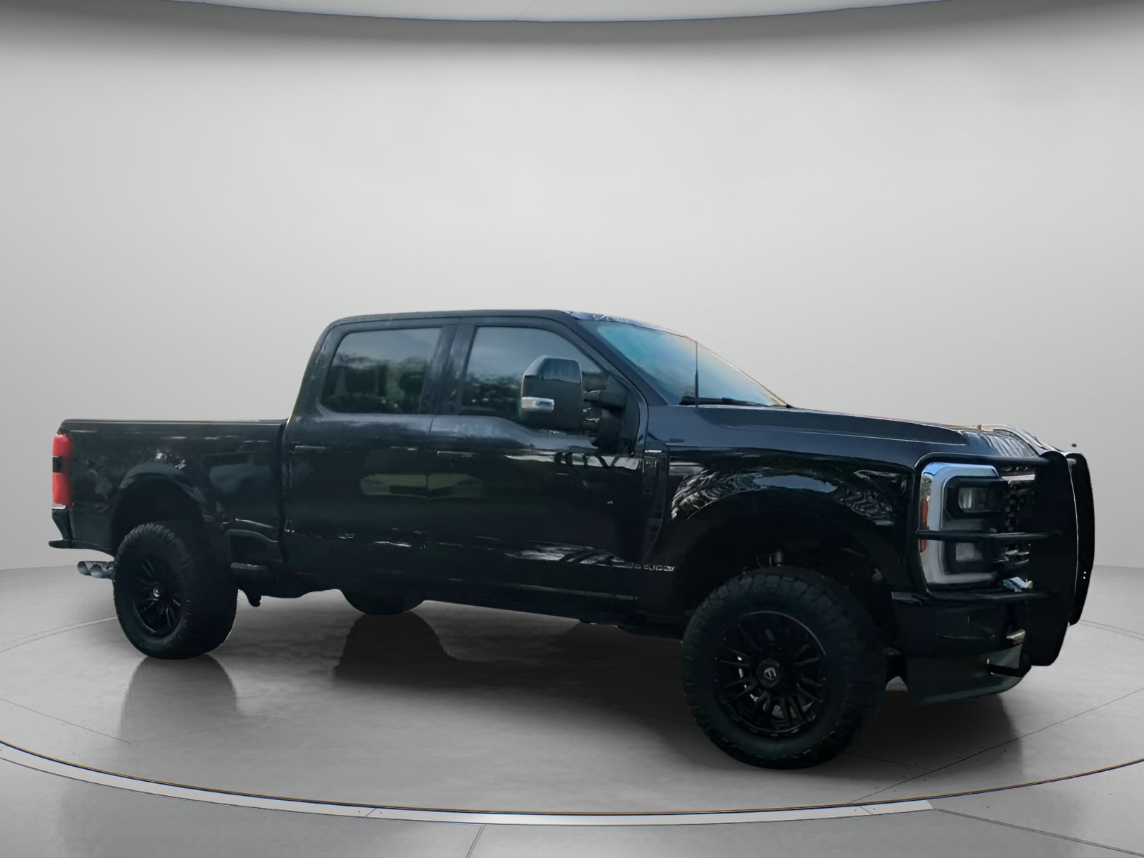 Used 2025 Ford F250 Lariat w/ Black Appearance Package AWD/4WD image 36