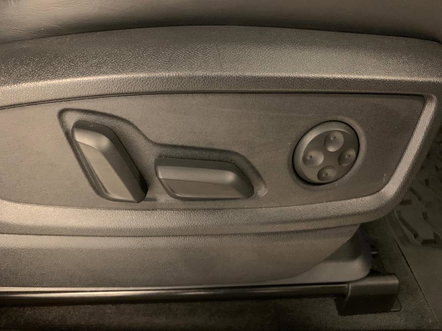 Used 2022 Audi SQ5 Premium Plus w/ Premium Plus Package image 54