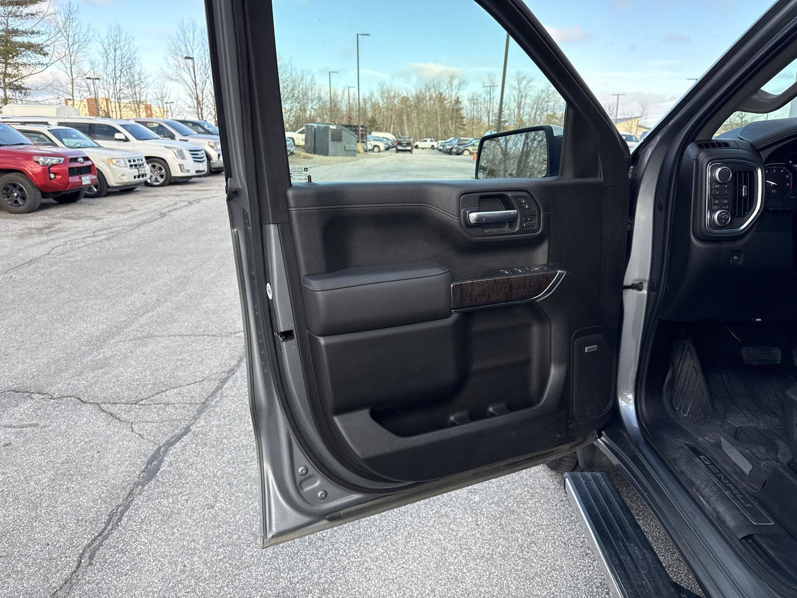 Used 2019 GMC Sierra 1500 Denali w/ Denali Ultimate Package image 10
