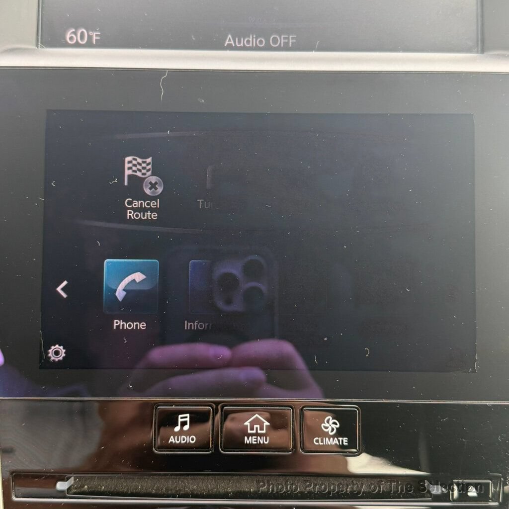 Used 2015 INFINITI Q50 Premium w/ Navigation Package AWD/4WD image 32