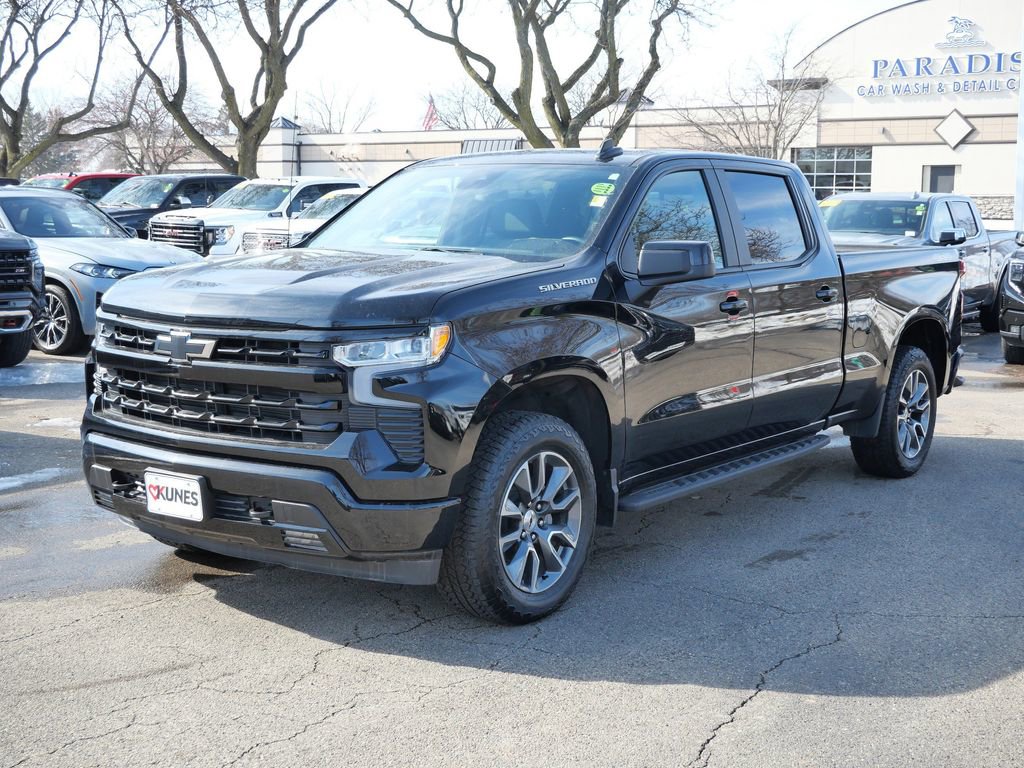 Used 2025 Chevrolet Silverado 1500 RST w/ Convenience Package II AWD/4WD image 4