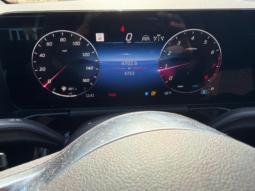 Used 2026 Mercedes-Benz GLA 250 4MATIC image 5