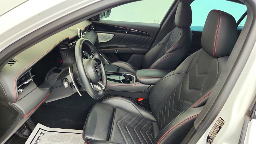 Used 2023 Maserati Grecale Trofeo AWD/4WD image 19