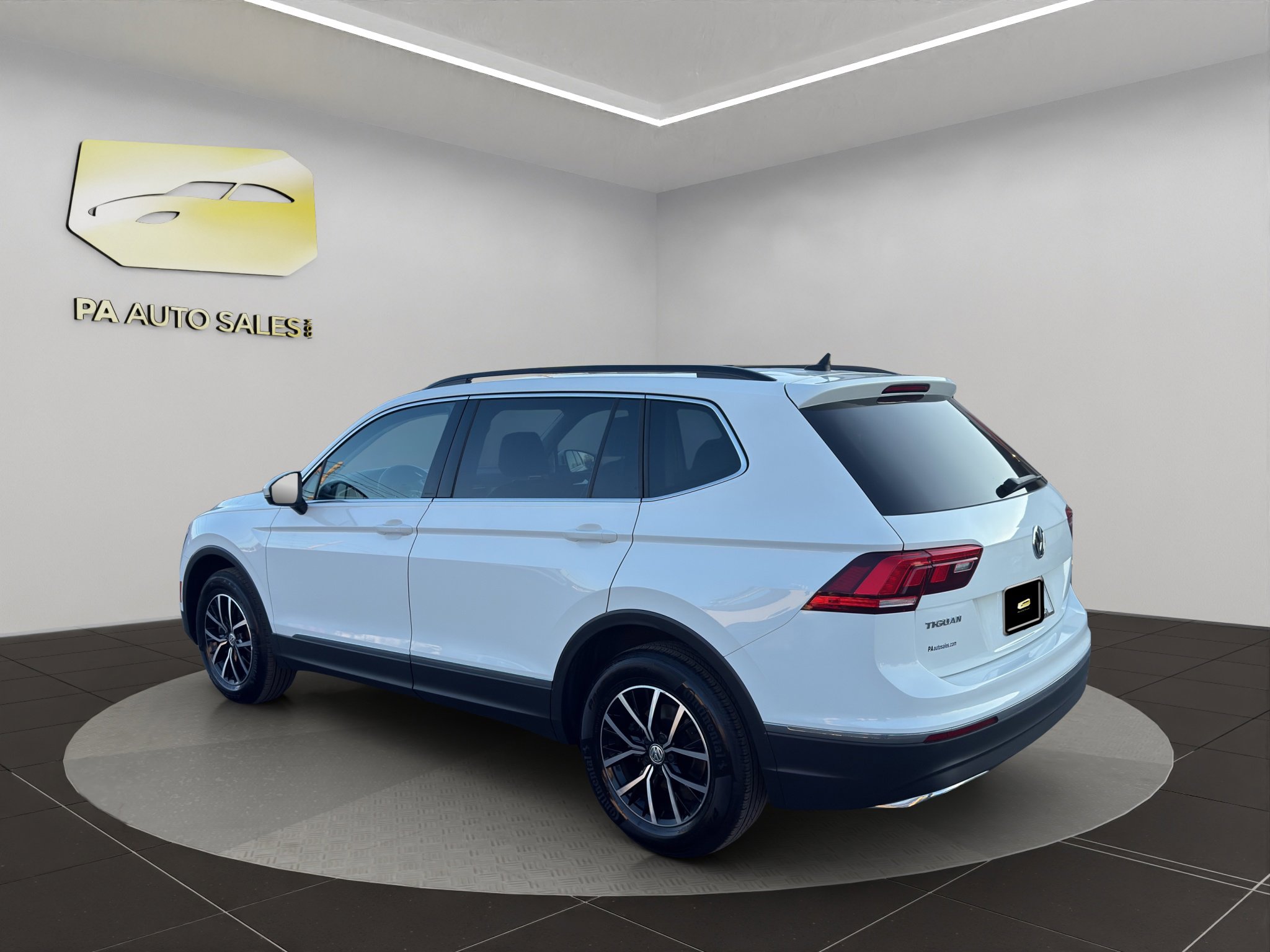 Used 2021 Volkswagen Tiguan SE image 5