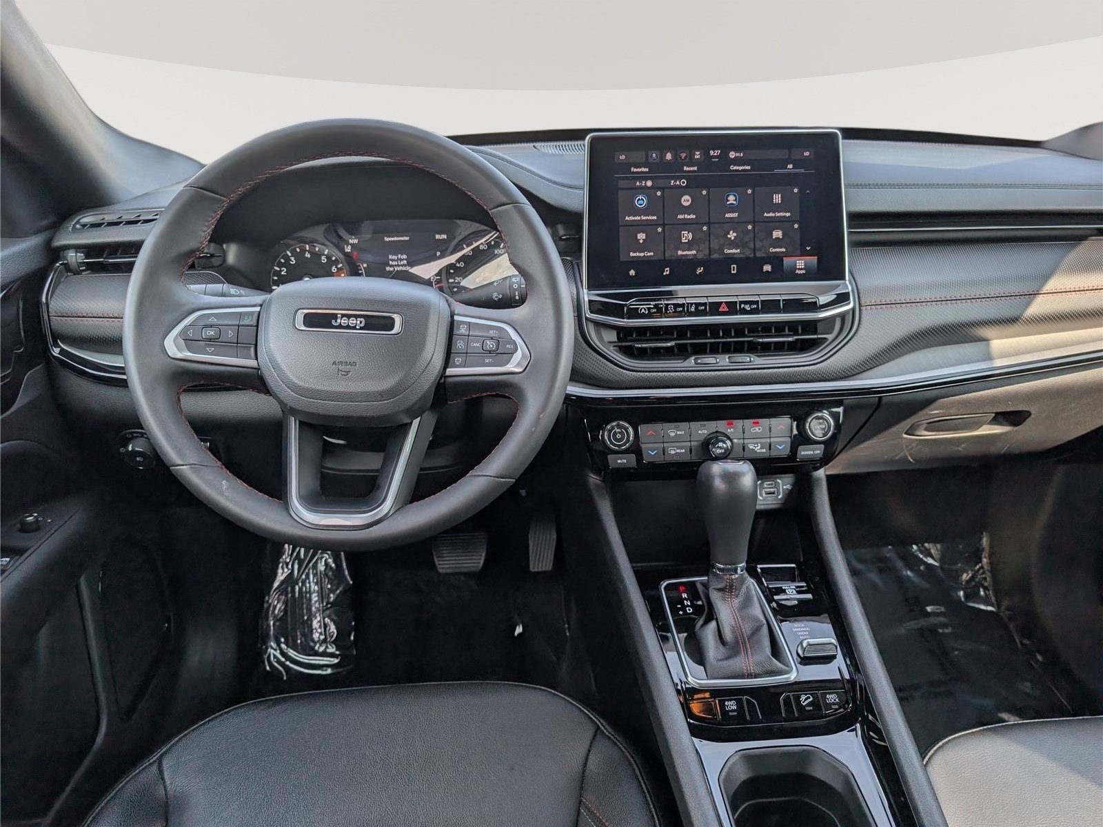 Used 2025 Jeep Compass Trailhawk AWD/4WD image 16