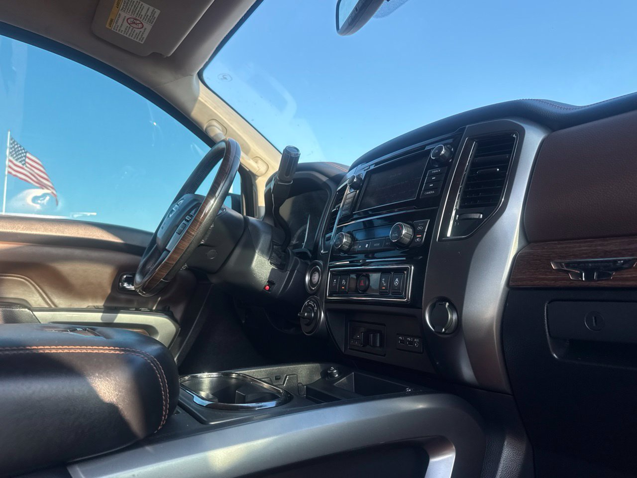 Used 2019 Nissan Titan Platinum Reserve w/ Platinum Utility Package AWD/4WD image 29