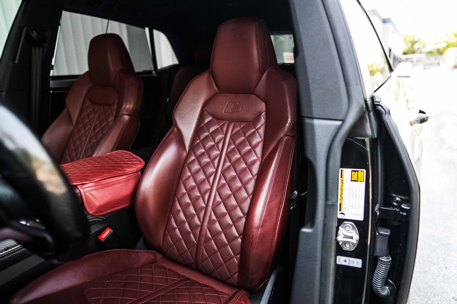 Used 2024 Audi SQ8 Premium Plus AWD/4WD image 38
