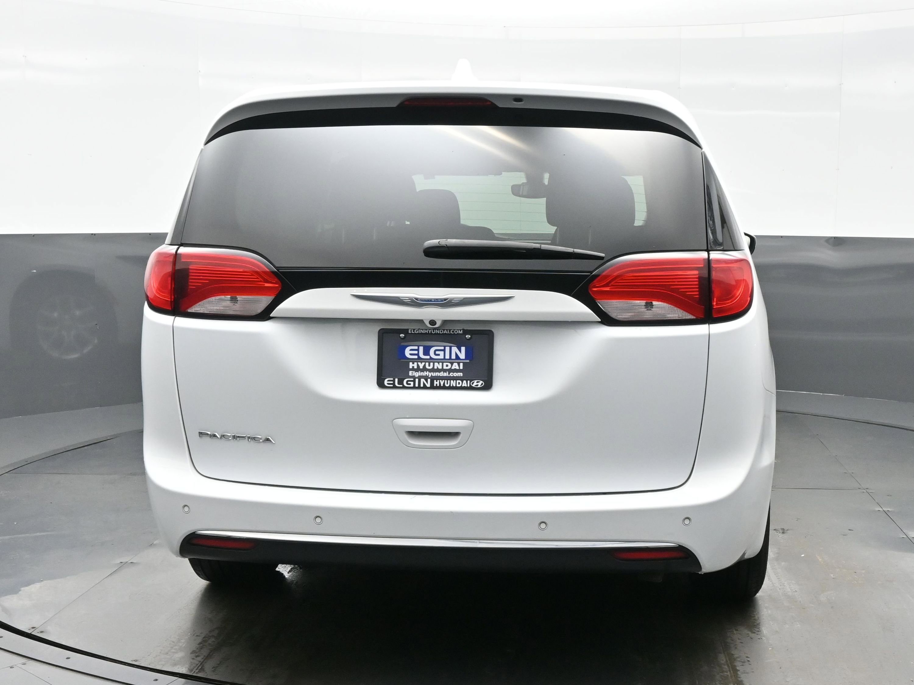 Used 2017 Chrysler Pacifica Touring Plus image 5