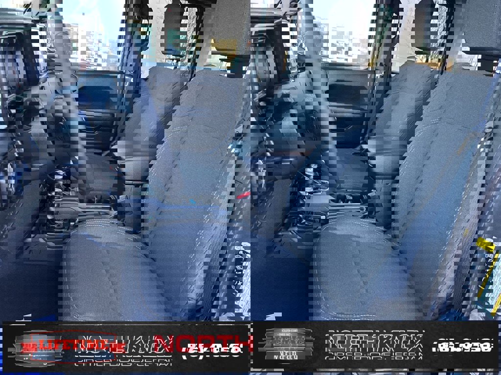 Used 2025 Jeep Wrangler Sport S image 4