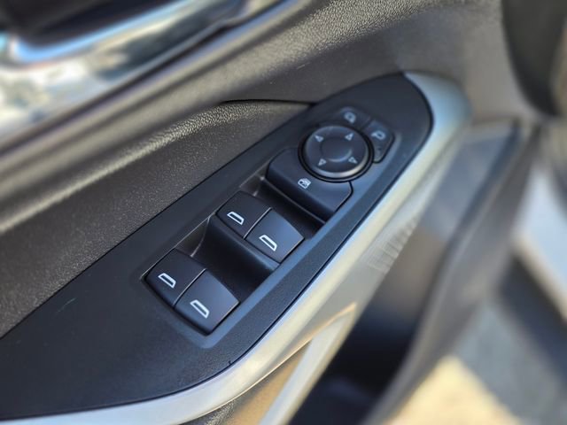 Used 2025 Chevrolet Trax LS image 19