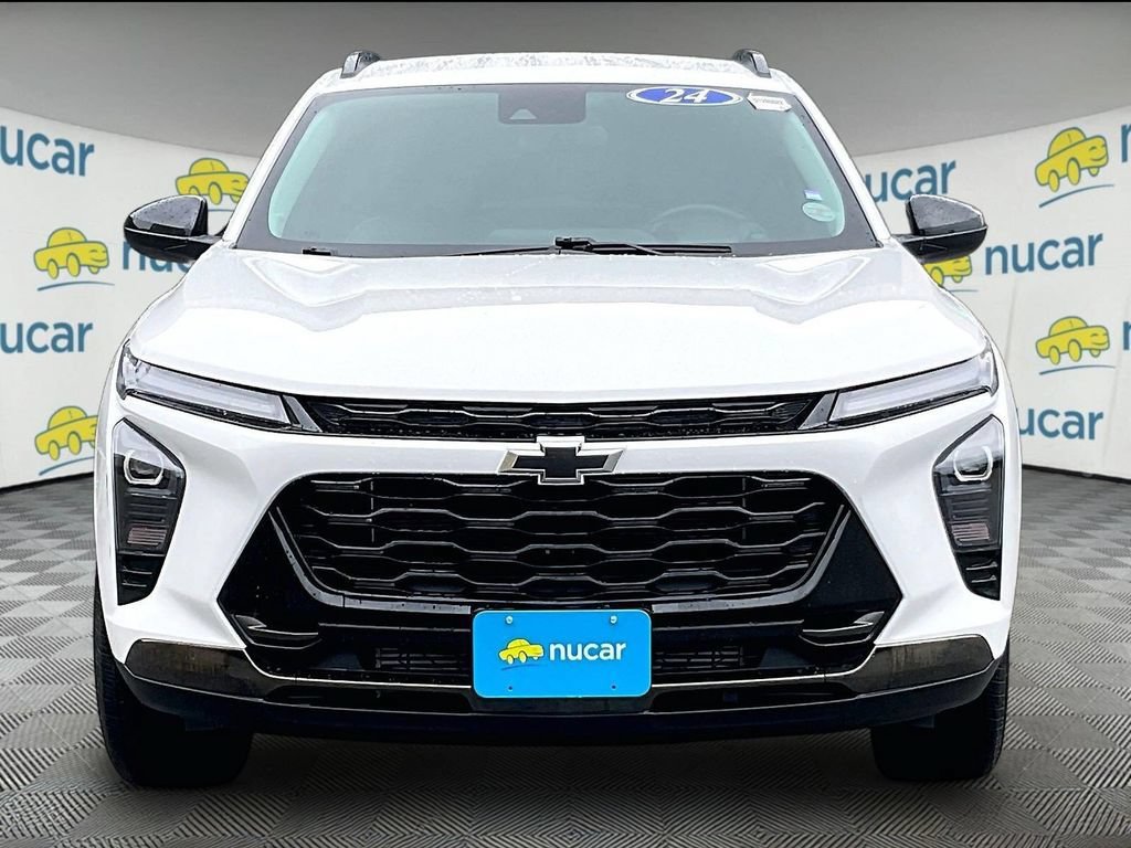 Used 2024 Chevrolet Trax ACTIV w/ Driver Confidence Package FWD image 2