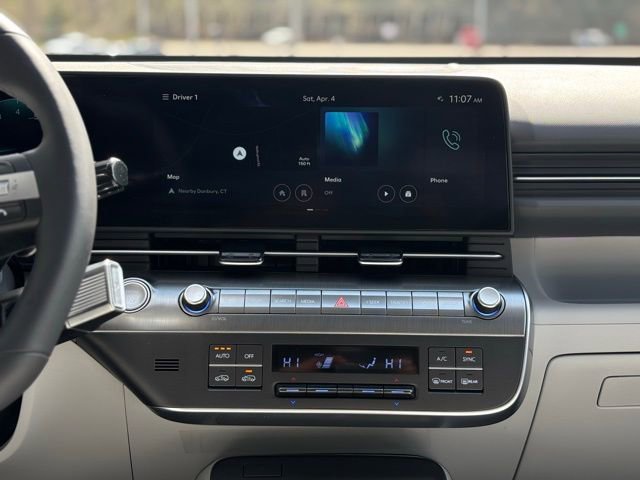 Used 2025 Hyundai Kona Limited image 33