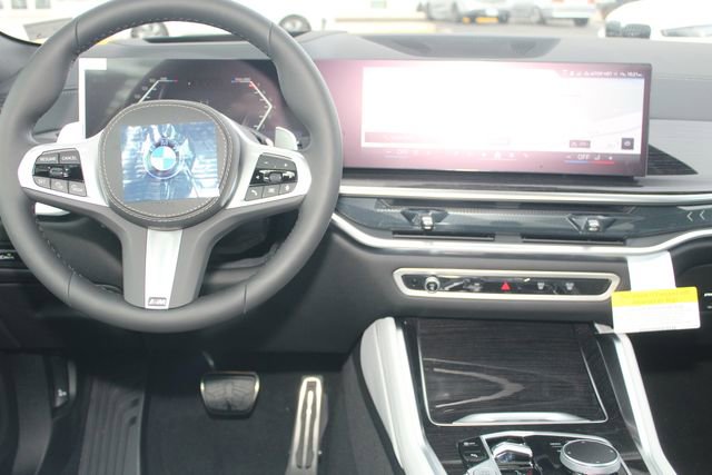 New 2026 BMW X6 xDrive40i image 18