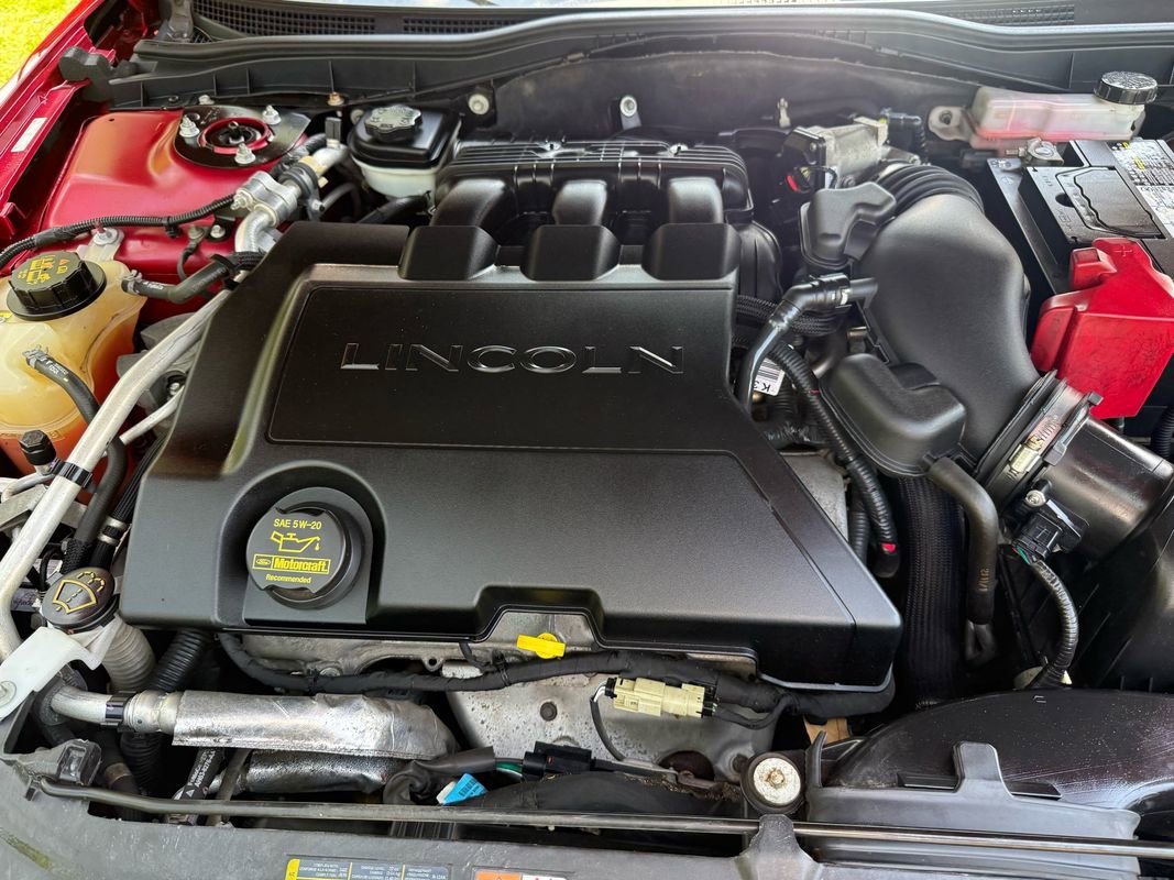 Used 2012 Lincoln MKZ FWD image 40
