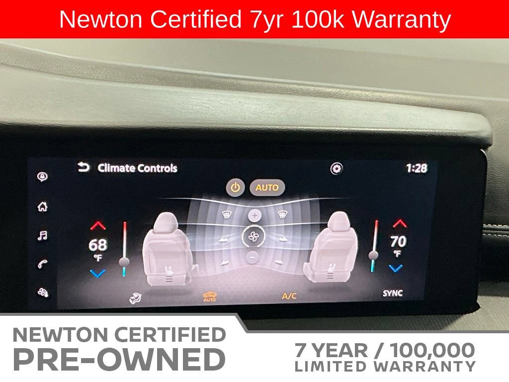 Used 2025 Nissan Murano SV AWD/4WD image 10