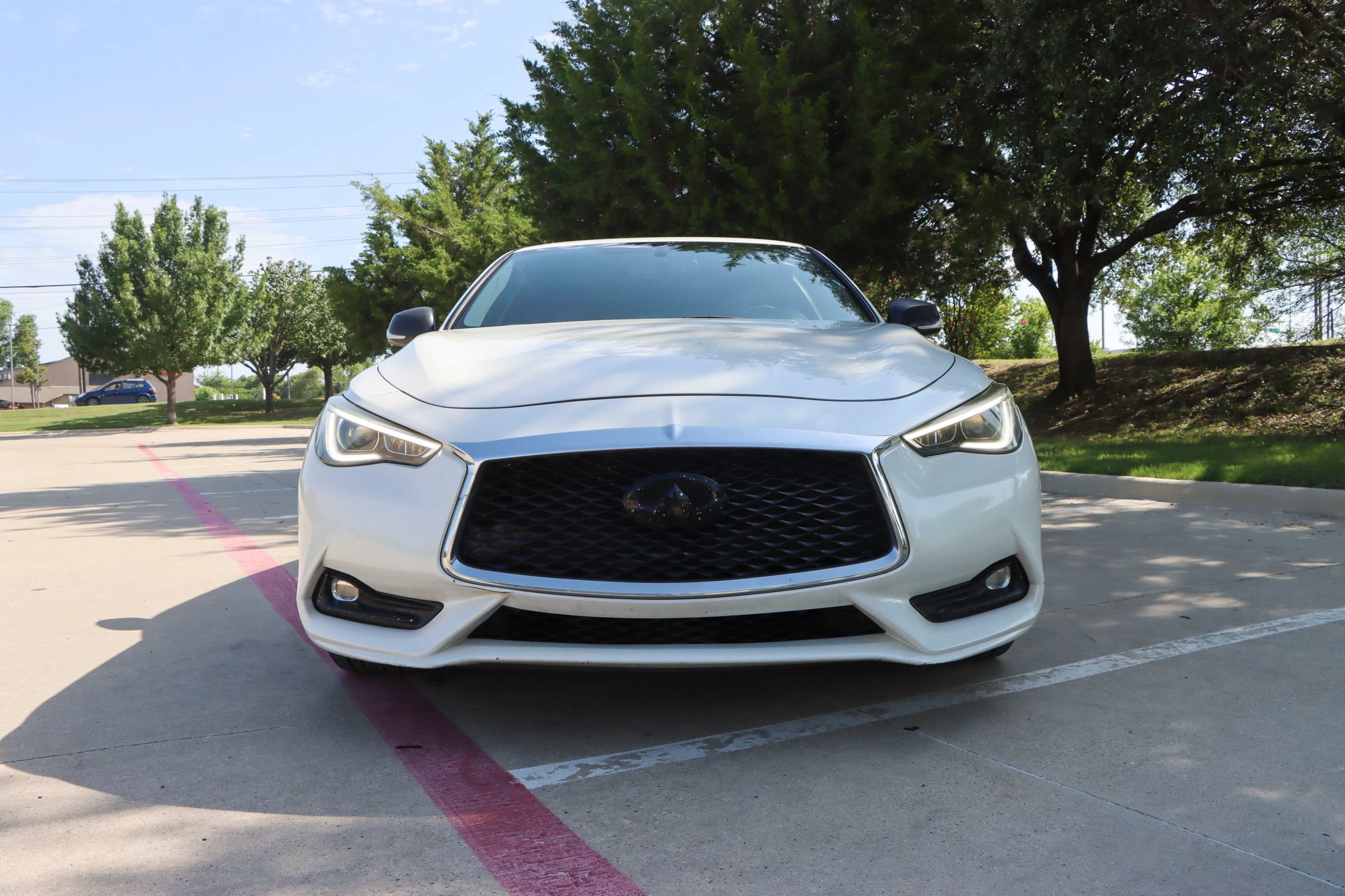Used 2017 INFINITI Q60 3.0t w/ Premium Plus Package 3.0T RWD image 2