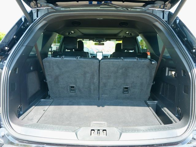 Used 2022 Ford Explorer ST w/ ST Street Pack image 6