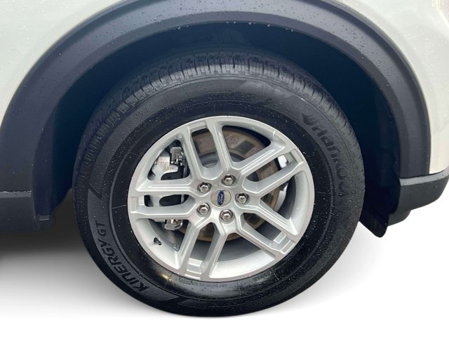Used 2026 Ford Explorer Active AWD/4WD image 14