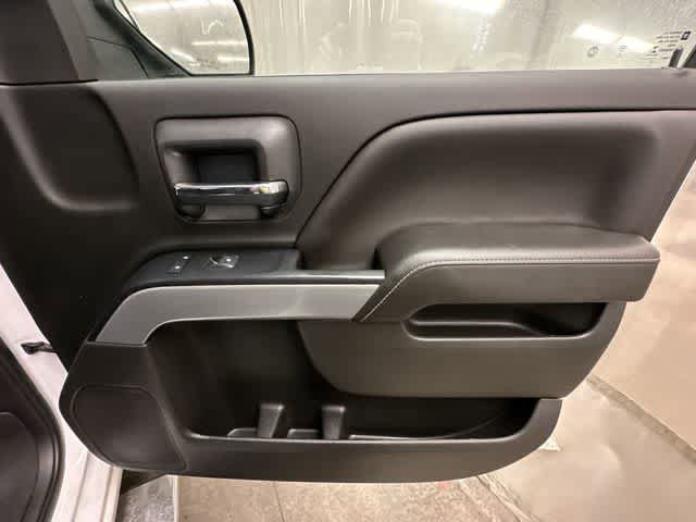 Used 2018 Chevrolet Silverado 1500 LT w/ All Star Edition AWD/4WD image 22