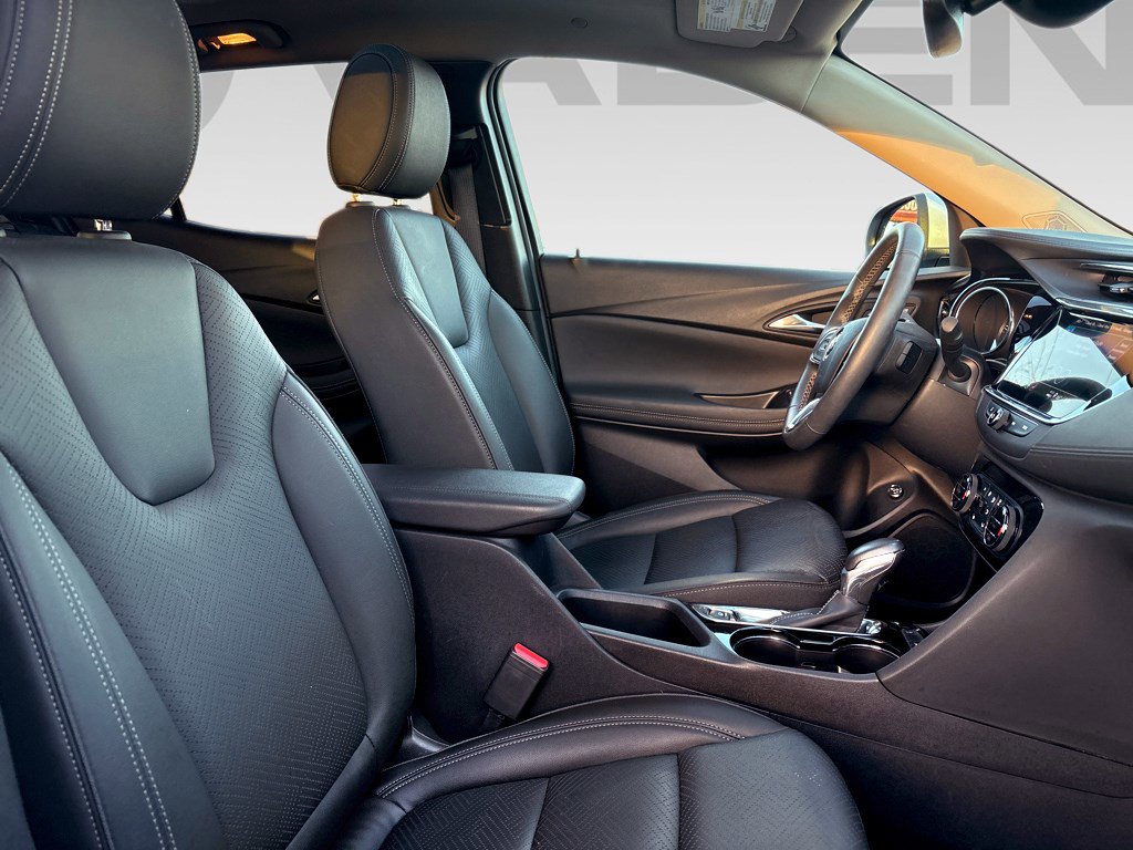 Used 2023 Buick Encore GX Essence w/ Experience Buick Package image 15