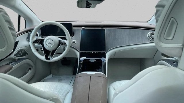 Used 2023 Mercedes-Benz EQS 450+ Sedan image 15