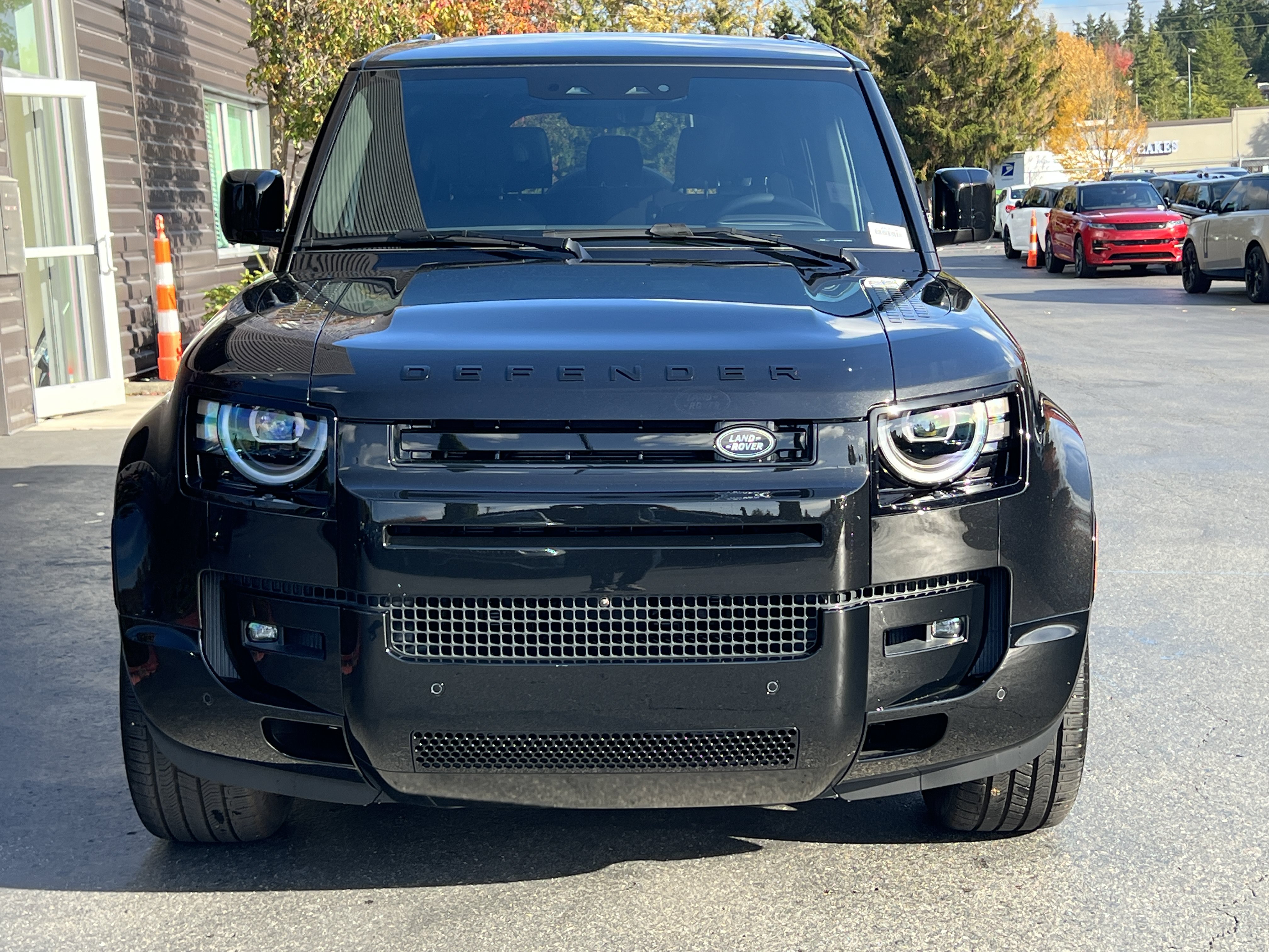 New 2026 Land Rover Defender 130 V8 AWD/4WD image 4