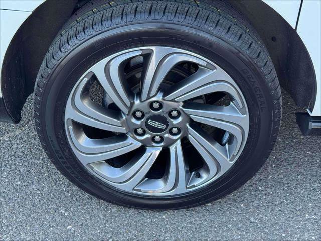 Used 2022 Lincoln Navigator L Reserve AWD/4WD image 10