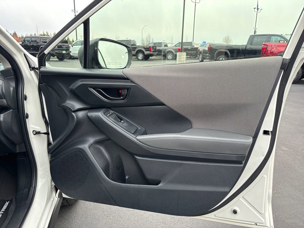 Used 2024 Subaru Crosstrek 2.0i Premium image 26
