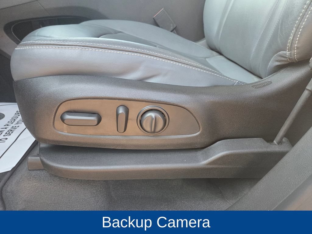 Used 2020 Buick Enclave Essence AWD/4WD image 18