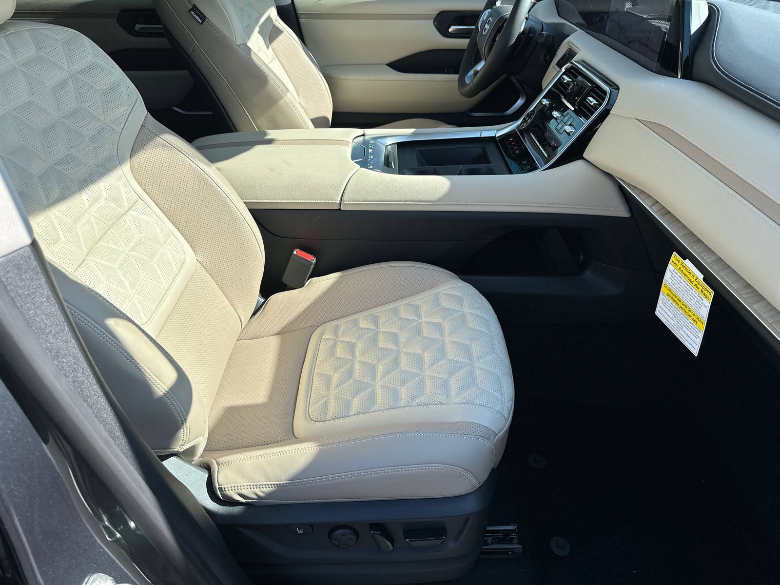New 2026 Nissan Armada Platinum Reserve AWD/4WD image 13