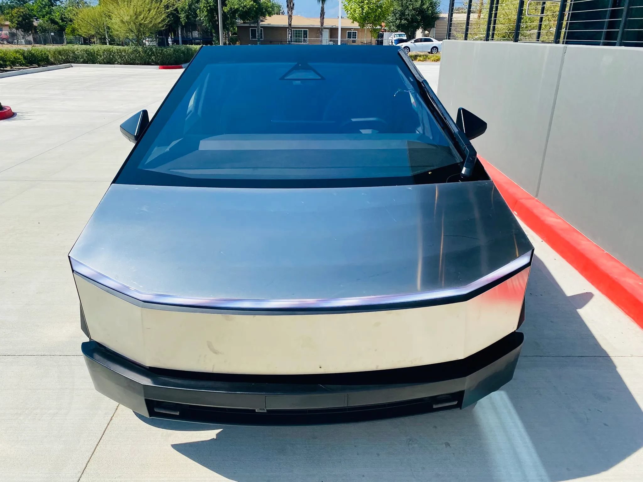 Used 2024 Tesla Cybertruck AWD Crew Cab image 11