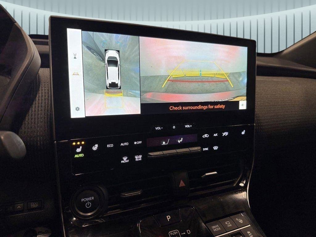 Used 2023 Subaru Solterra AWD image 3