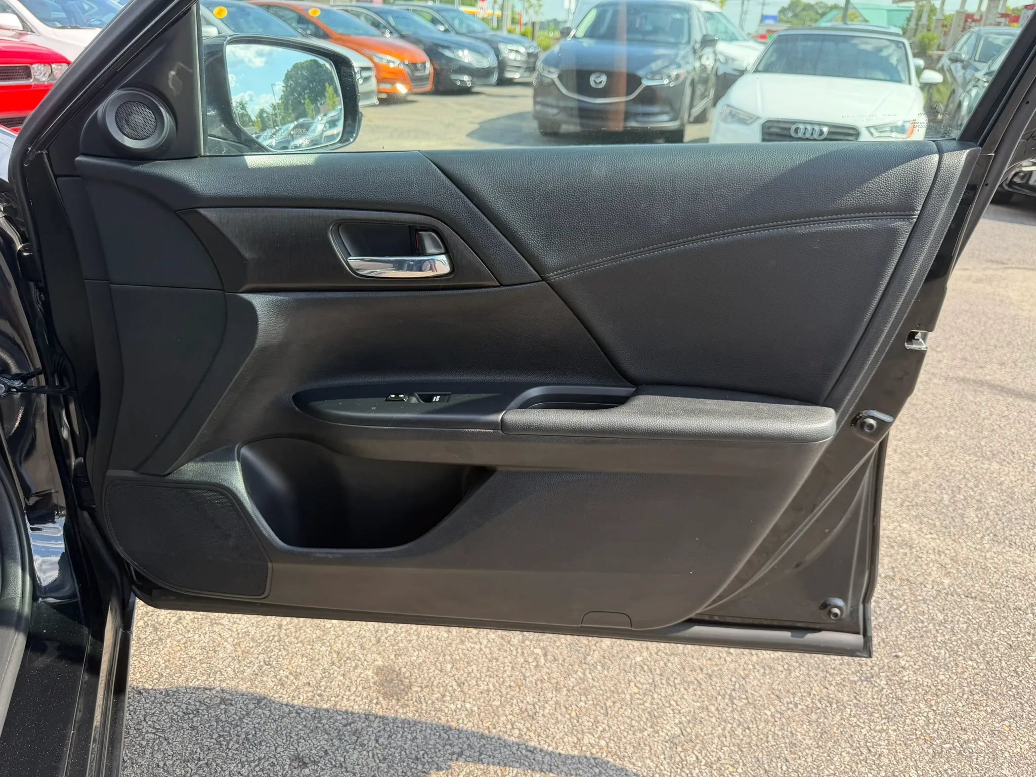 Used 2015 Honda Accord EX image 22
