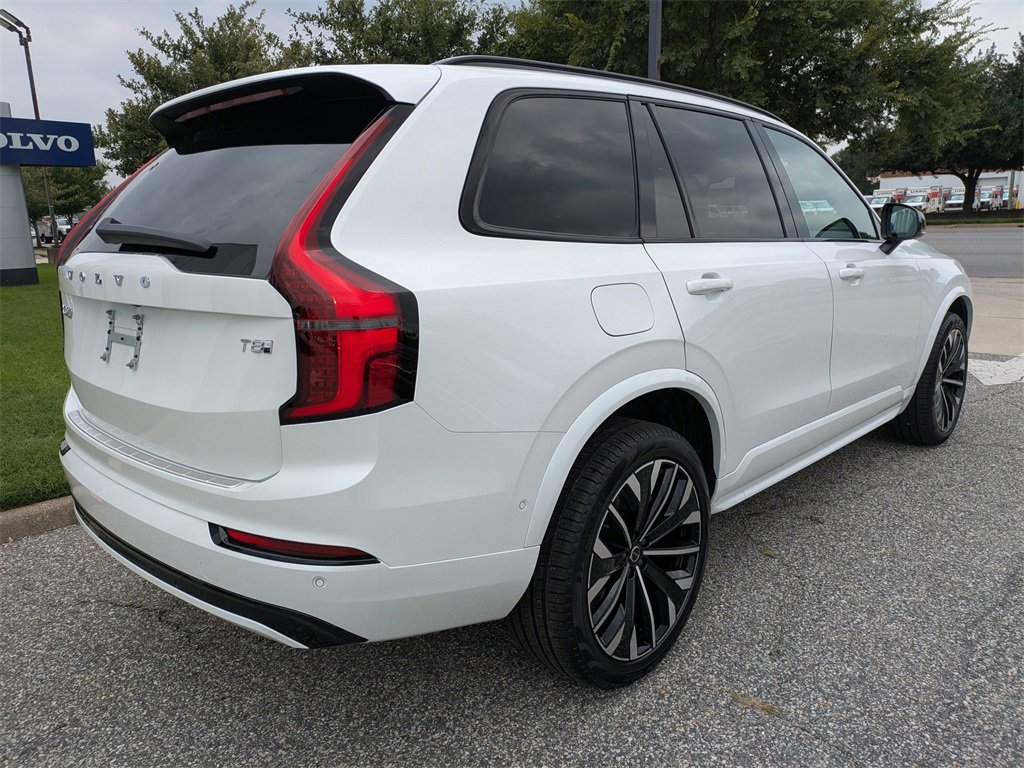 New 2026 Volvo XC90 T8 Ultra w/ Protection Package Premier image 4