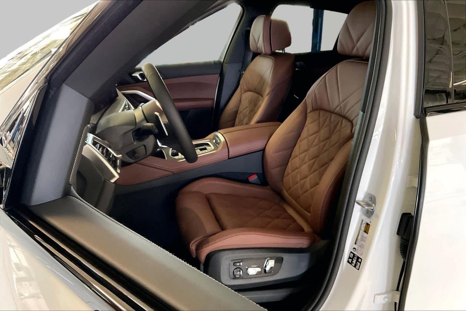 New 2027 BMW X6 xDrive40i w/ Premium Package AWD/4WD image 9