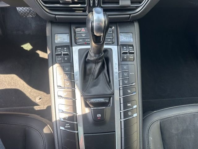 Used 2021 Porsche Macan image 18