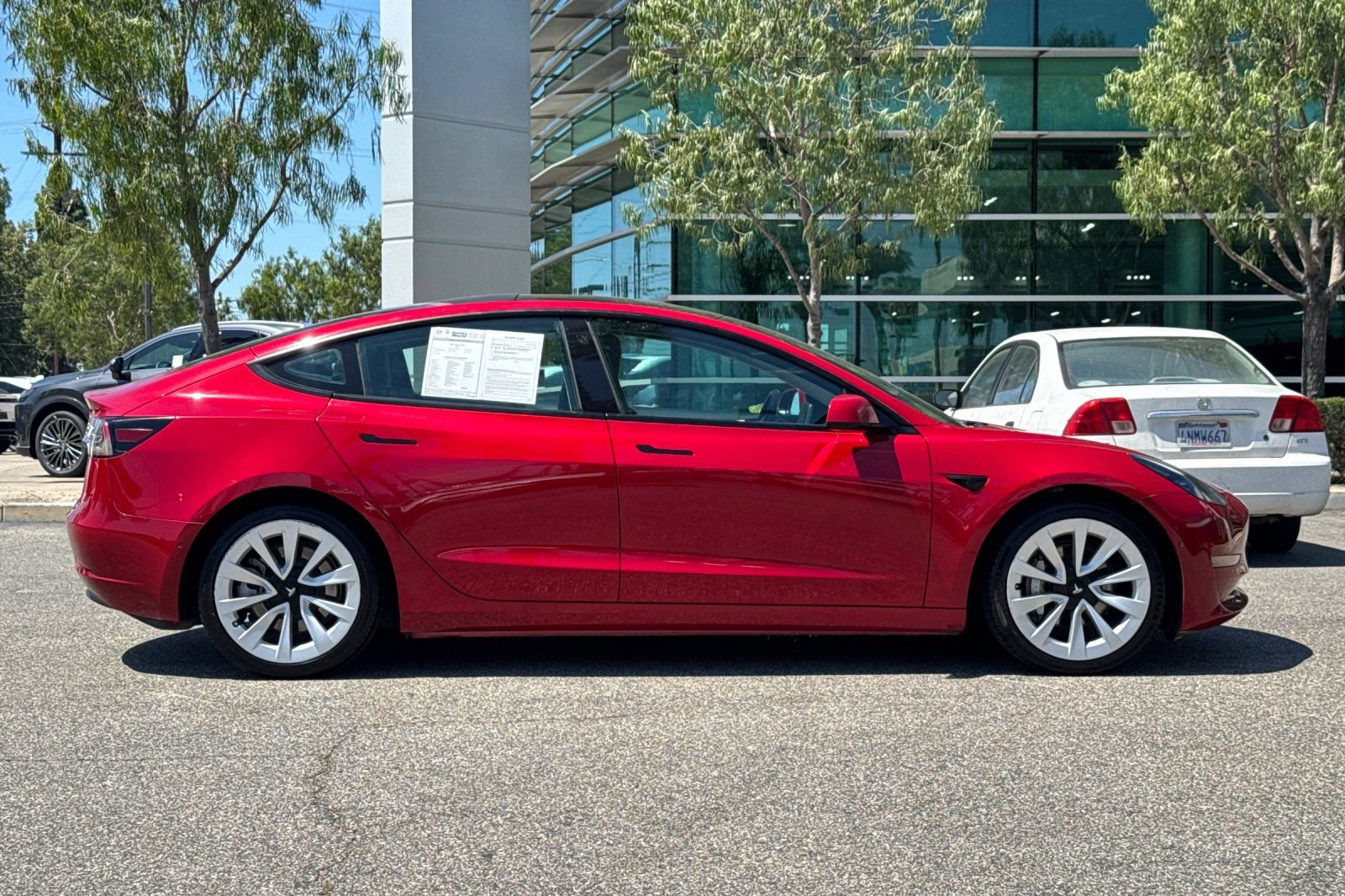 Used 2022 Tesla Model 3 Long Range AWD/4WD image 3