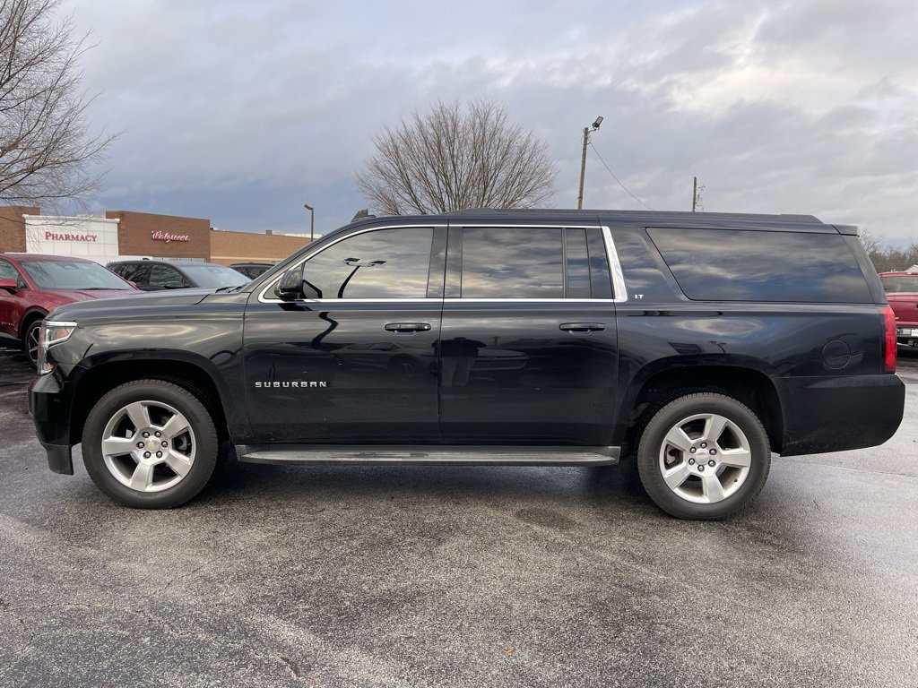 Used 2015 Chevrolet Suburban LT image 8