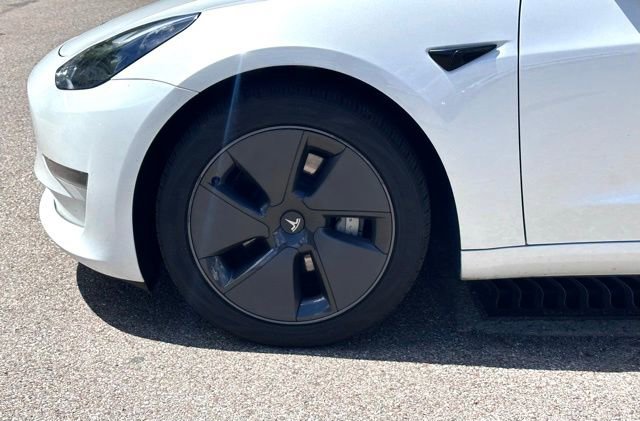 Used 2023 Tesla Model 3 Standard Range RWD image 6