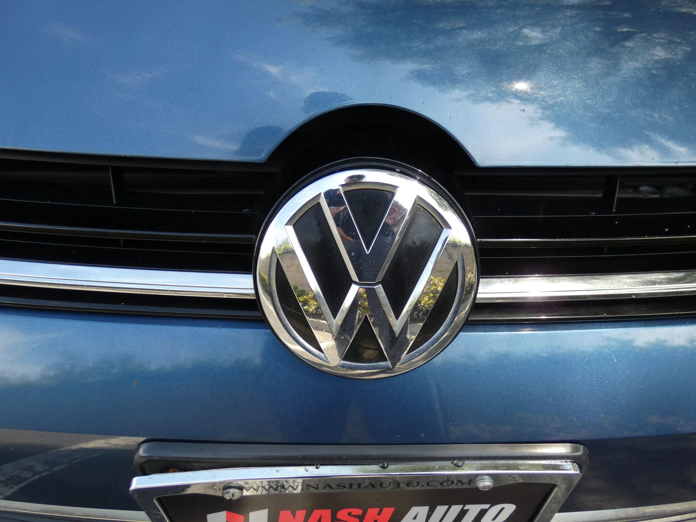 Used 2018 Volkswagen Golf S image 70