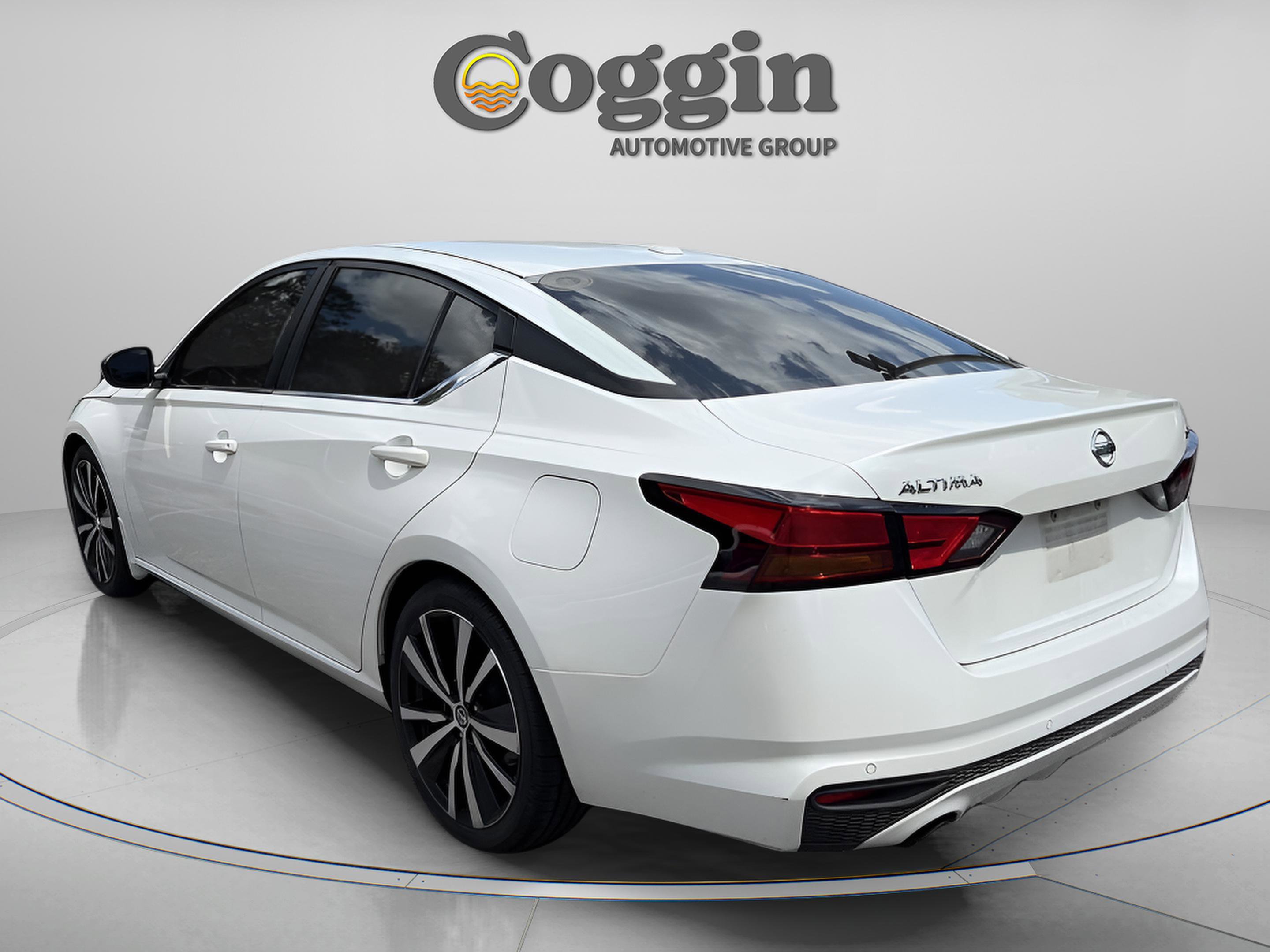 Used 2020 Nissan Altima 2.5 SR FWD image 3