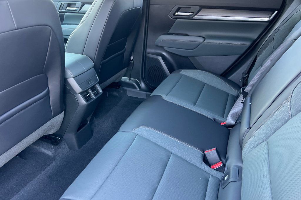 New 2026 GMC Terrain AT4 w/ Technology Package II image 9