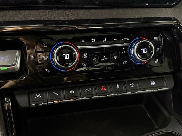 Used 2023 GMC Sierra 1500 AT4 w/ AT4 Premium Package AWD/4WD image 34
