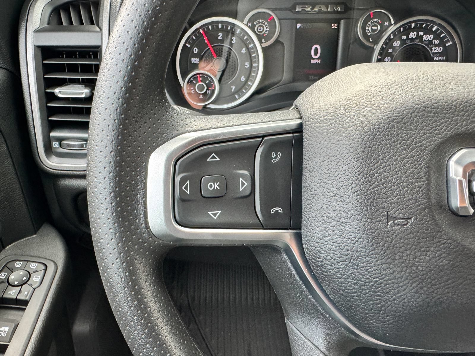 New 2026 RAM 2500 Tradesman AWD/4WD image 16