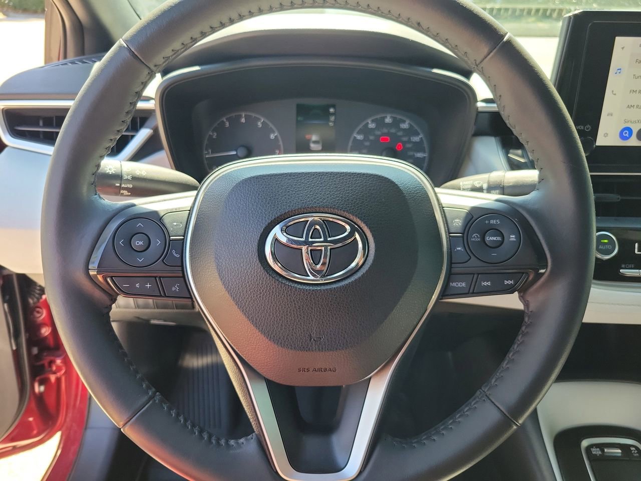 Used 2023 Toyota Corolla SE image 18