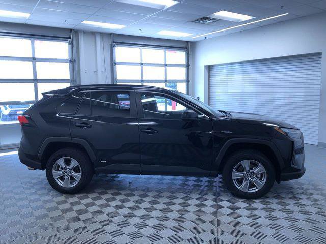 Certified 2025 Toyota RAV4 LE AWD/4WD image 35