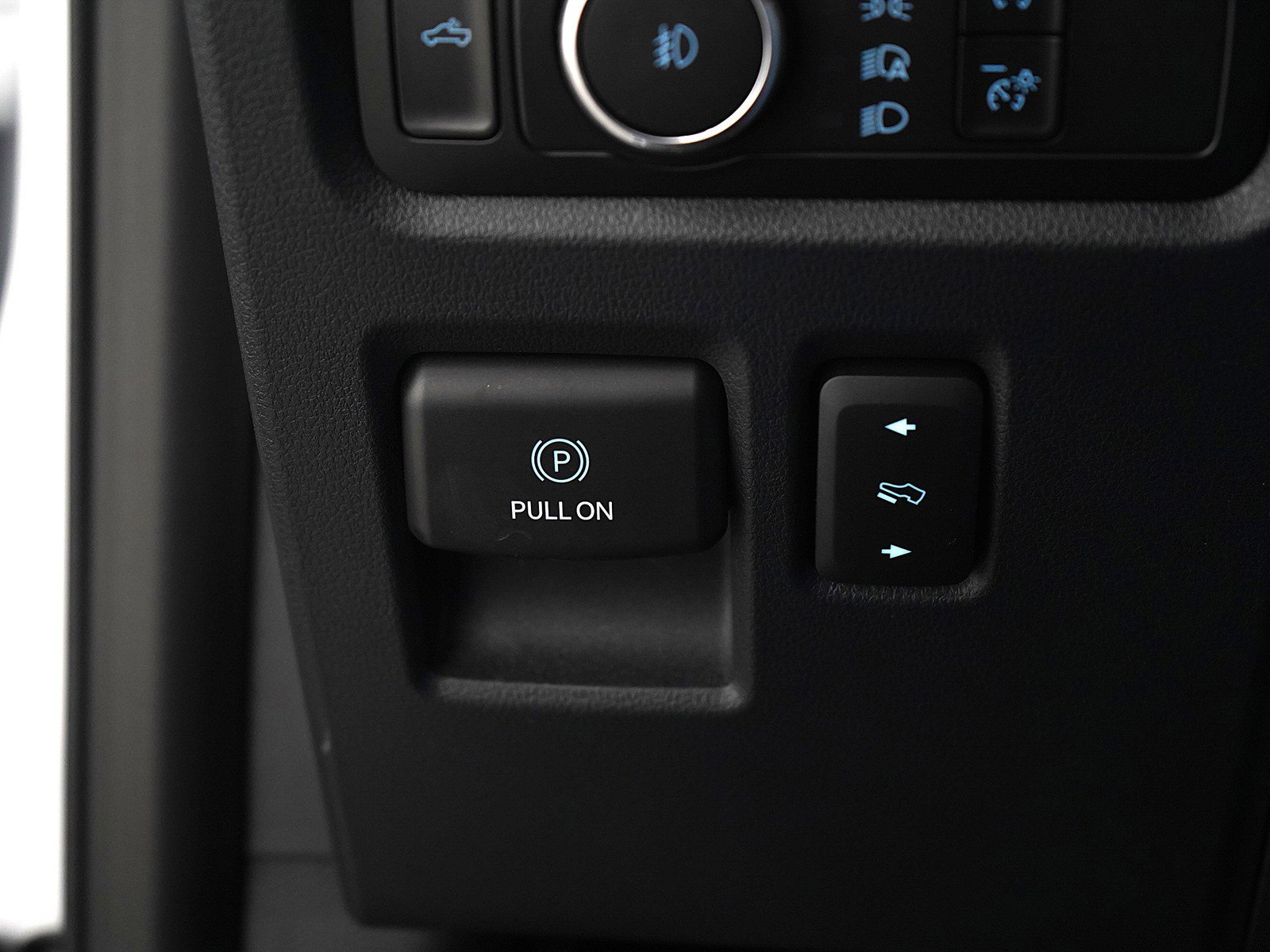 Used 2021 Ford F150 Lariat image 28