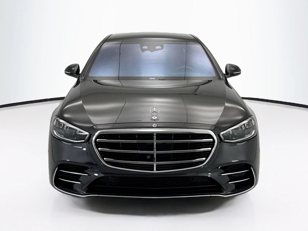 Used 2021 Mercedes-Benz S 580 4MATIC Sedan image 2