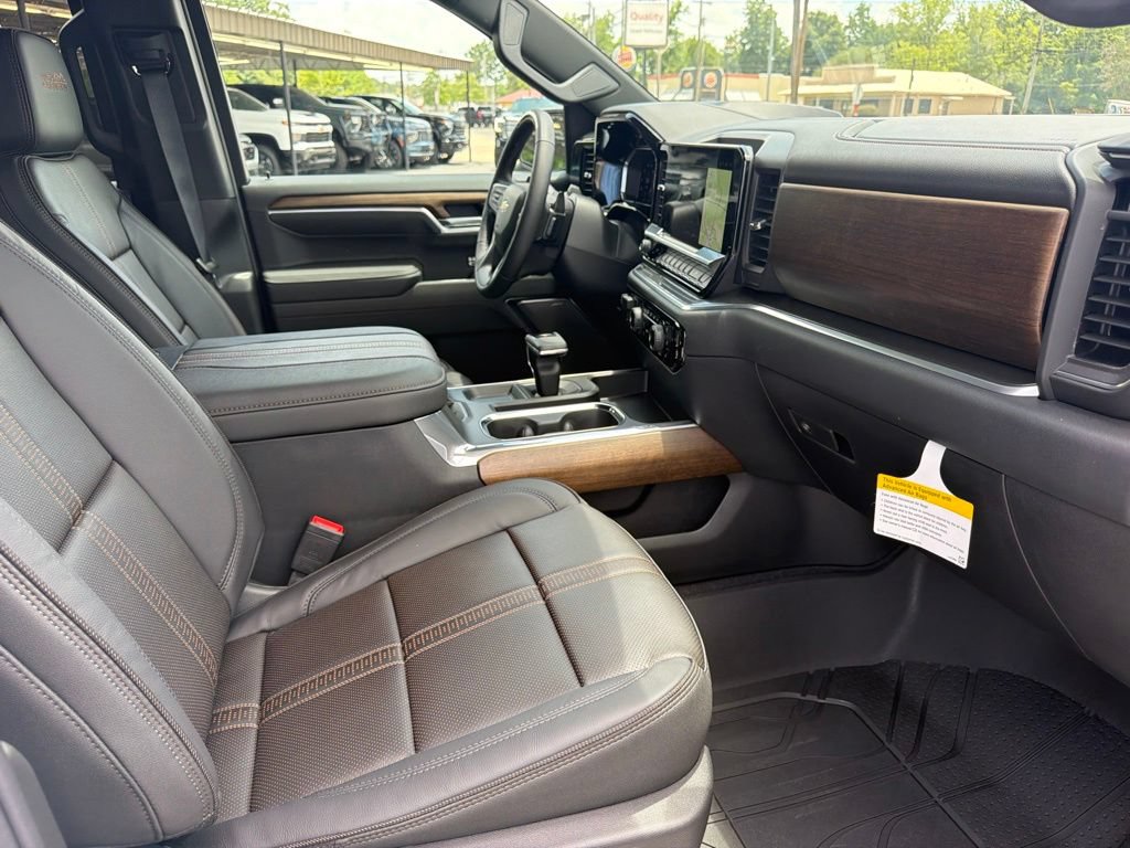 New 2026 Chevrolet Silverado 1500 High Country AWD/4WD image 24